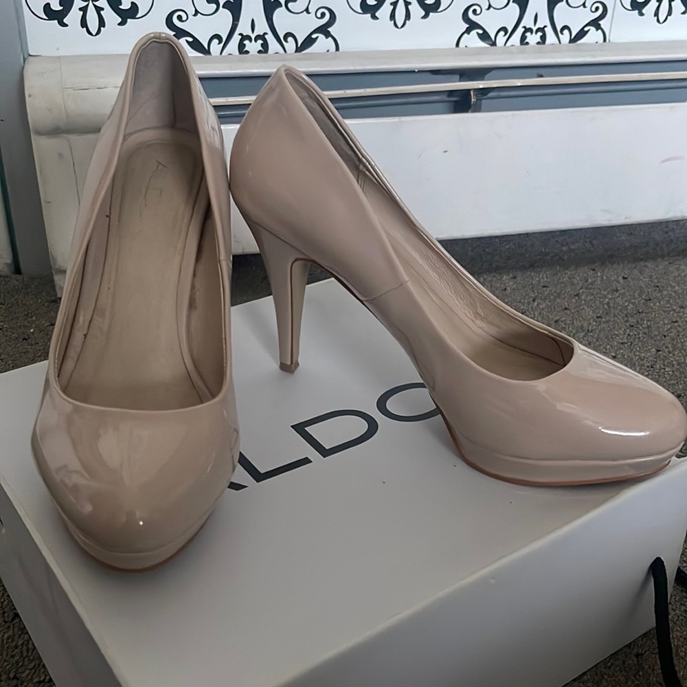 Aldo Nude Pumps - Size 8